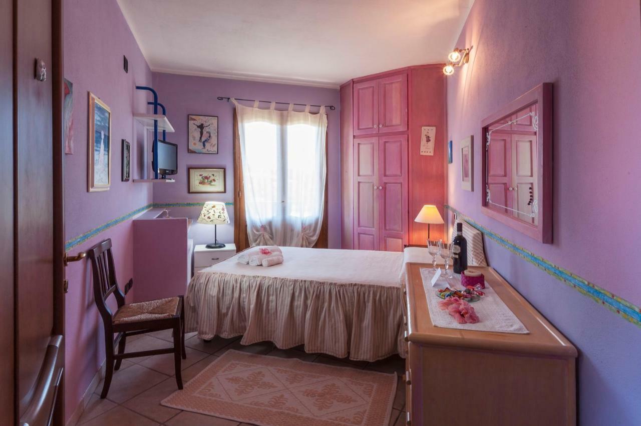 プーラ Le Quattro Mura Bed & Breakfast エクステリア 写真